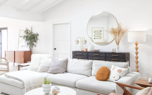 Trilocale in affitto in via Laurina